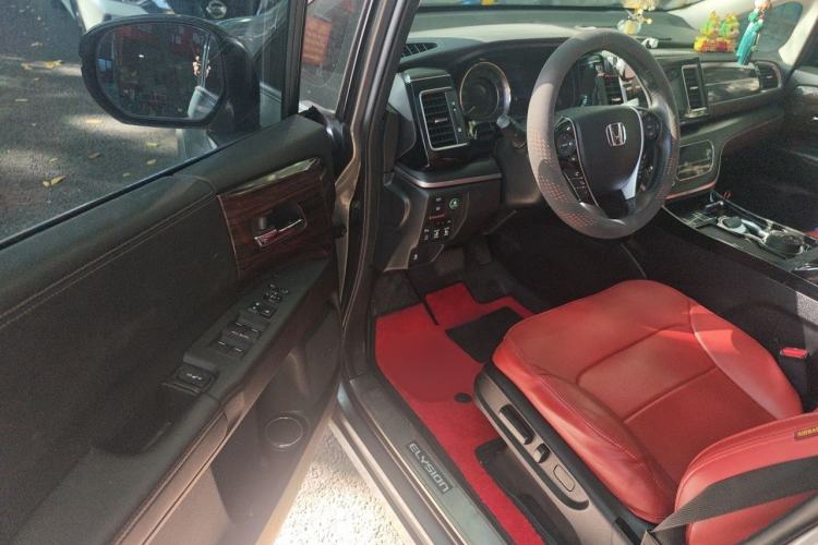 Used Honda Elysion 2016 2.4L Luxury Edition Driver Seat