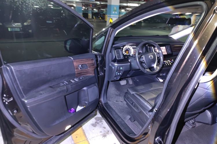 Used Honda Elysion 2016 2.4L Luxury Edition Driver Seat