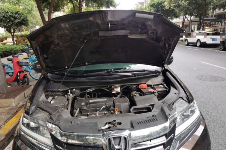 Used Honda Elysion 2016 2.4L Classic Edition Engine Bay