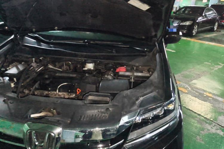 Used Honda Elysion 2016 2.4L Luxury Edition Engine Bay Left