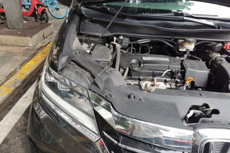 Used Honda Elysion 2016 2.4L Classic Edition Engine Bay Right