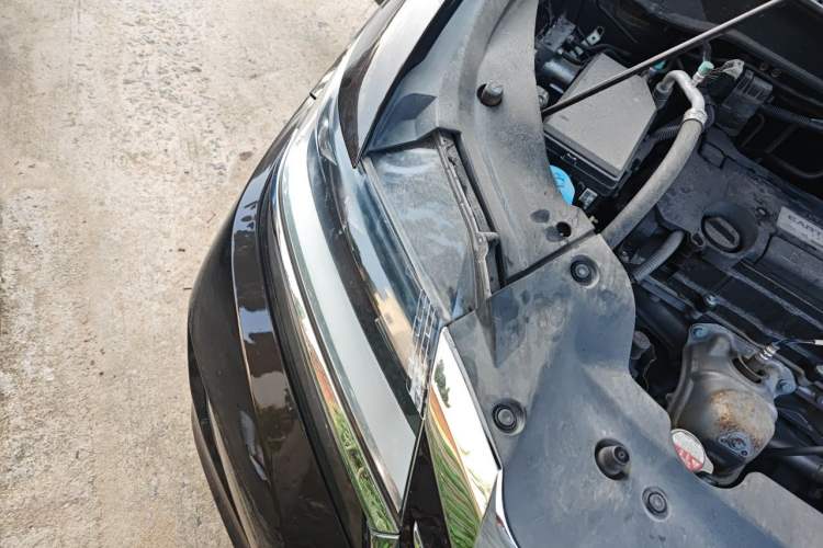 Used Honda Elysion 2016 2.4L Classic Edition Engine Bay Right