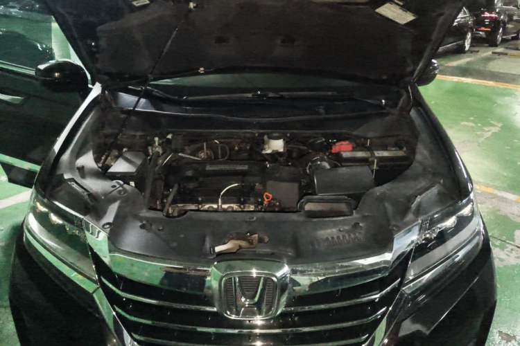 Used Honda Elysion 2016 2.4L Luxury Edition Engine Bay