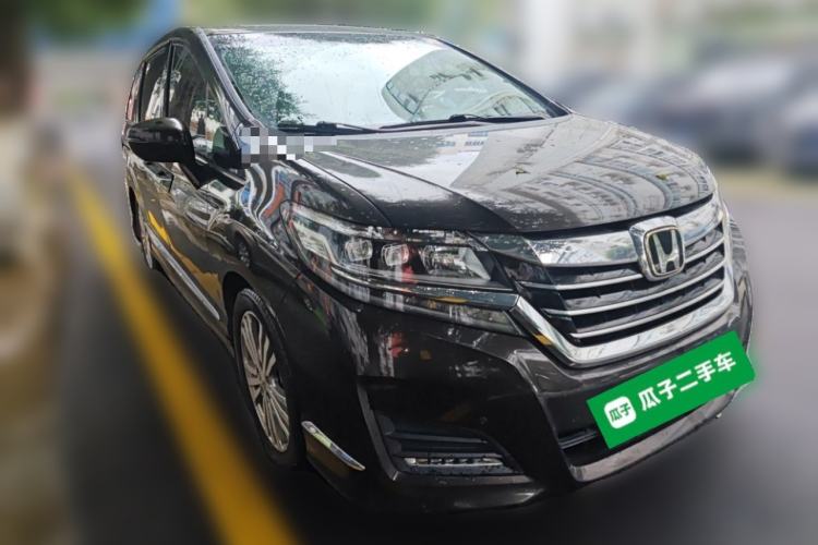 Used Honda Elysion 2016 2.4L Style Edition Front Right 45 Deg