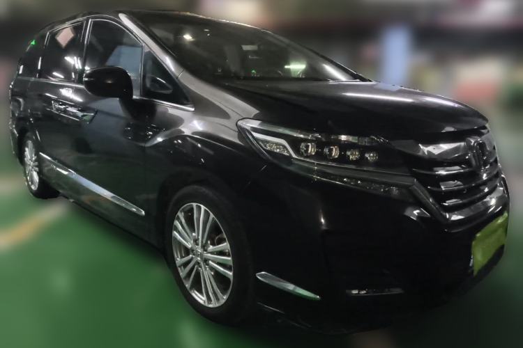 Used Honda Elysion 2016 2.4L Luxury Edition Front Right 45 Deg