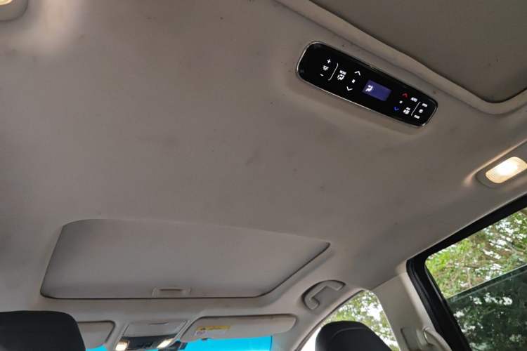 Used Honda Elysion 2016 2.4L Supreme Edition Headliner