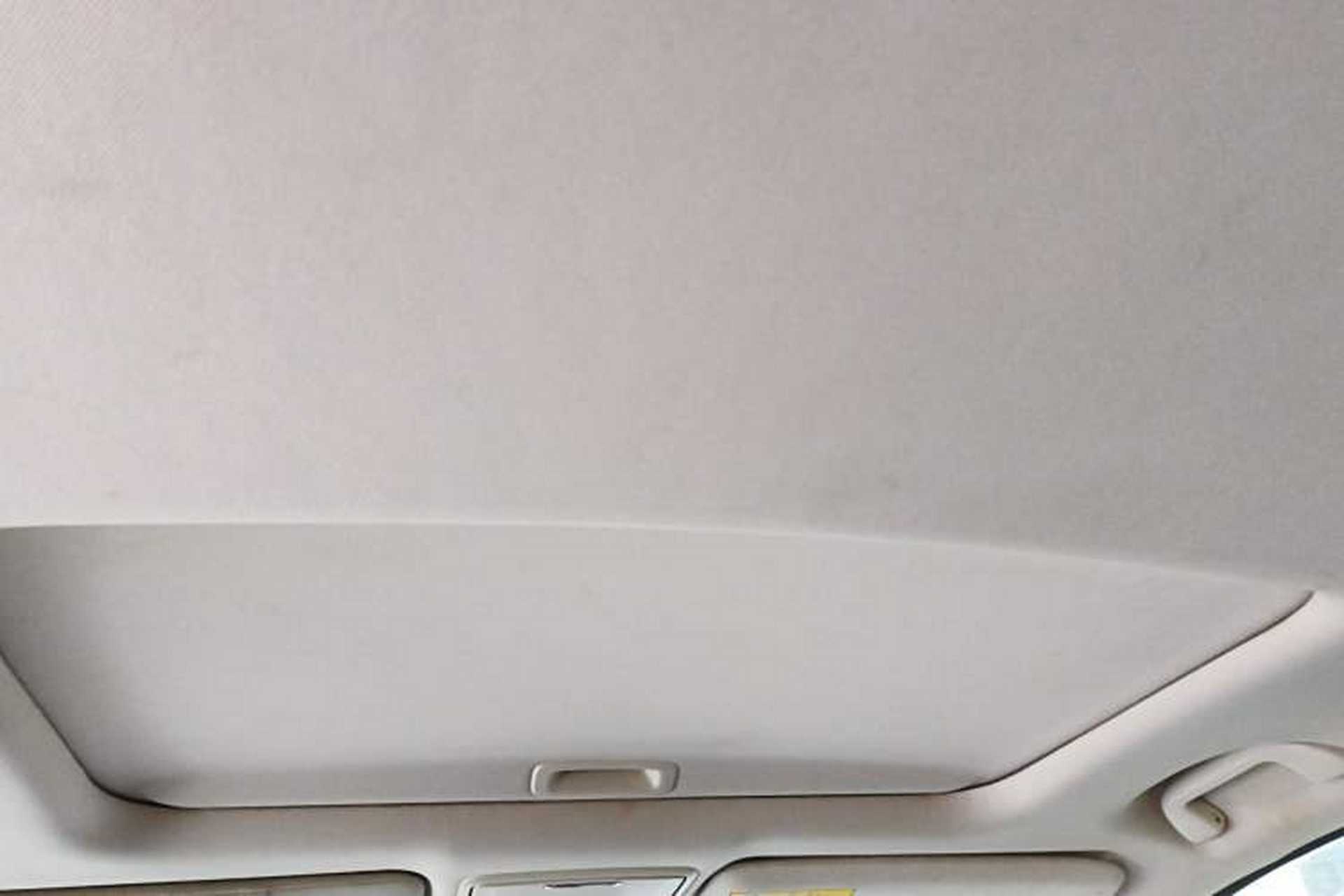 Used Honda Elysion 2016 2.4L Supreme Edition Headliner