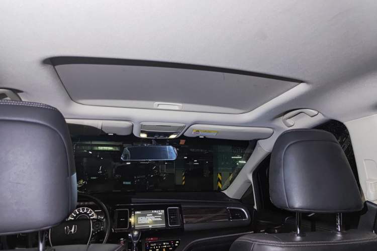Used Honda Elysion 2016 2.4L Luxury Edition Headliner
