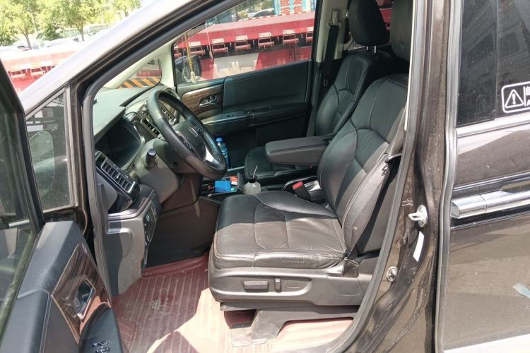 Used Honda Elysion 2016 2.4L Luxury Edition Left Front Seat