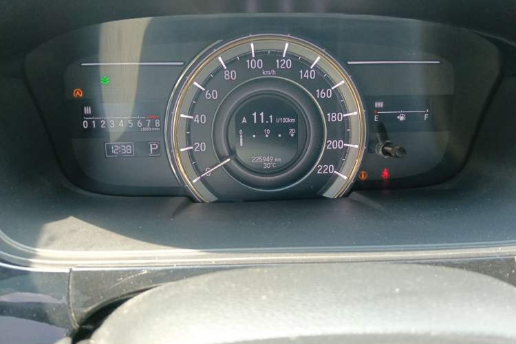 Used Honda Elysion 2016 2.4L Luxury Edition Odometer Close Up