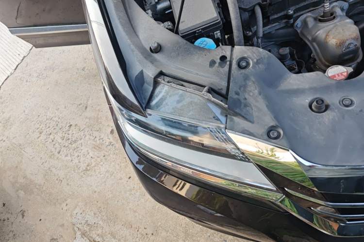 Used Honda Elysion 2016 2.4L Classic Edition Right Front Headlight