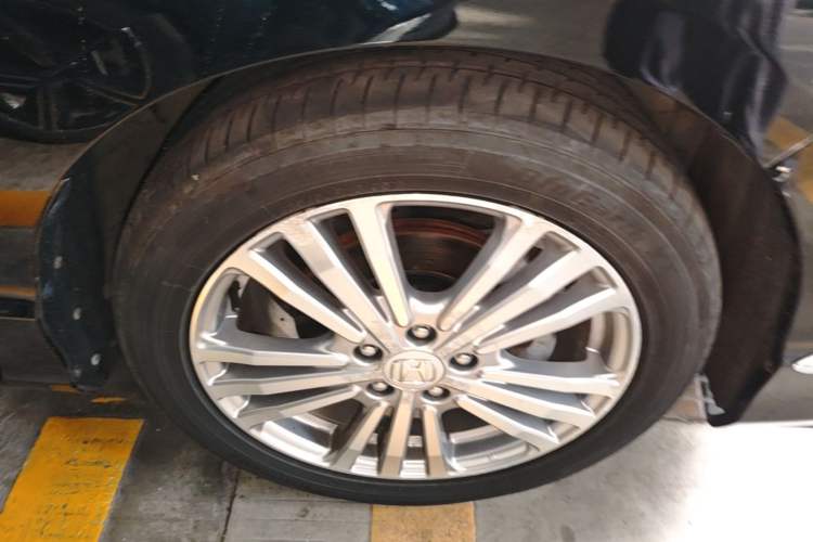 Used Honda Elysion 2016 2.4L Comfort Edition Right Front Wheel Hub