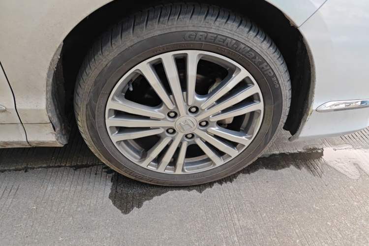 Used Honda Elysion 2016 2.4L Supreme Edition Right Front Wheel Hub