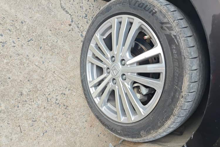 Used Honda Elysion 2016 2.4L Classic Edition Right Front Wheel Hub