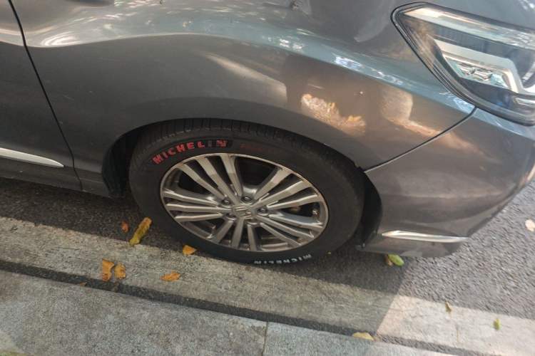 Used Honda Elysion 2016 2.4L Luxury Edition Right Front Wheel Hub