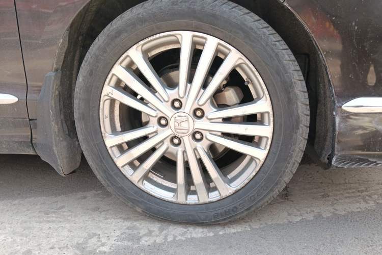 Used Honda Elysion 2016 2.4L Luxury Edition Right Front Wheel Hub