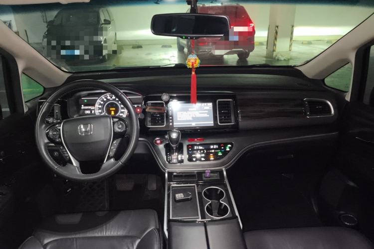Used Honda Elysion 2016 2.4L Luxury Edition Center Console