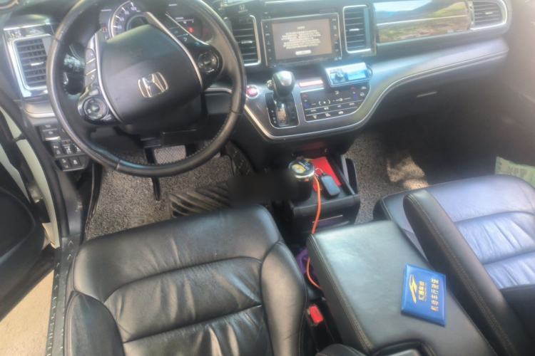 Used Honda Elysion 2016 2.4L Supreme Edition Center Console
