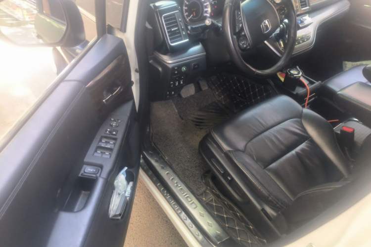 Used Honda Elysion 2016 2.4L Supreme Edition Driver Seat
