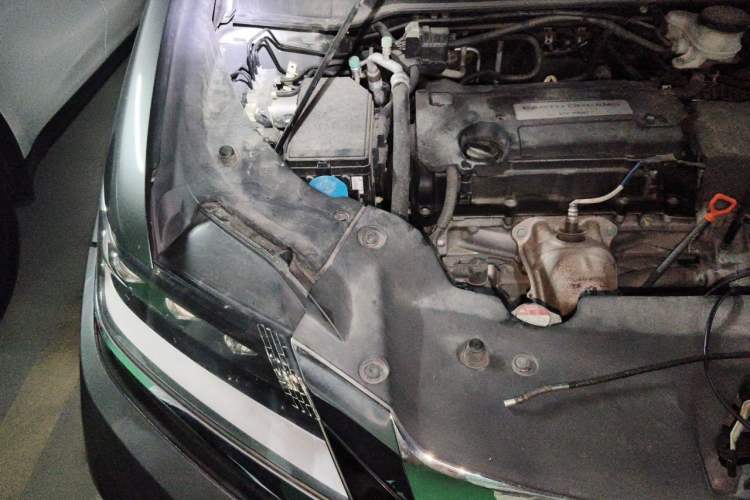 Used Honda Elysion 2016 2.4L Luxury Edition Engine Bay Right