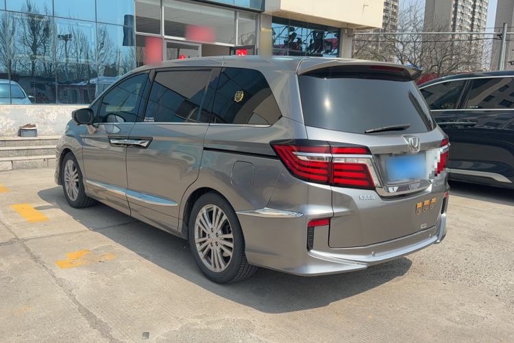 Used Honda Elysion 2016 2.4L Classic Edition Exterior 5