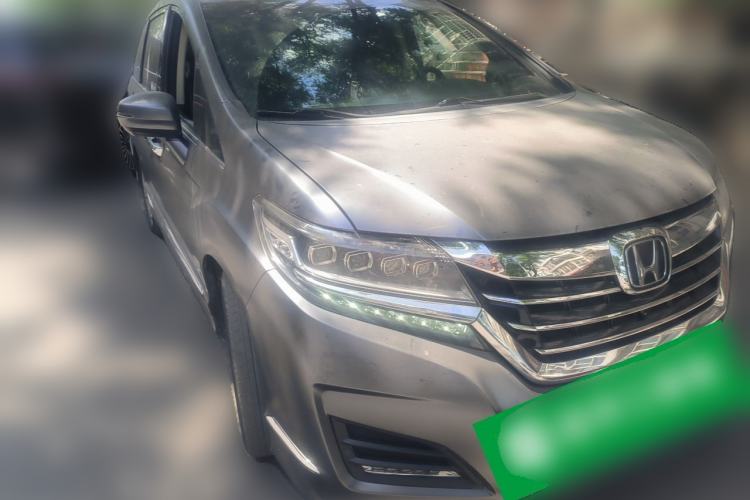 Used Honda Elysion 2016 2.4L Supreme Edition Front Right 45 Deg