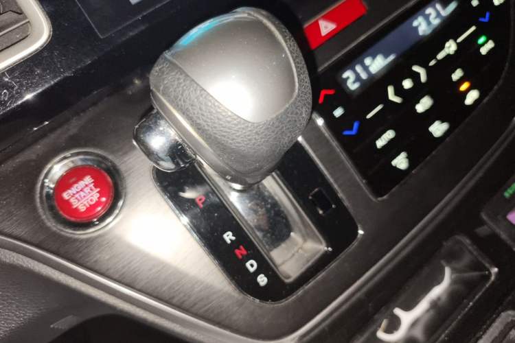 Used Honda Elysion 2016 2.4L Luxury Edition Gear Lever
