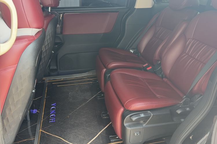 Used Honda Elysion 2016 2.4L Classic Edition Interior 1