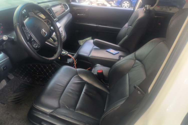 Used Honda Elysion 2016 2.4L Supreme Edition Left Front Seat