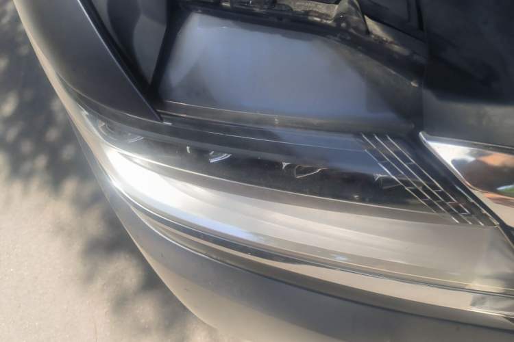 Used Honda Elysion 2016 2.4L Supreme Edition Right Front Headlight