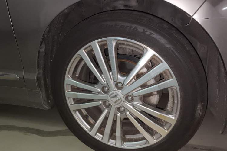 Used Honda Elysion 2016 2.4L Luxury Edition Right Front Wheel Hub