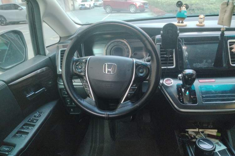Used Honda Elysion 2016 2.4L Luxury Edition Steering Wheel