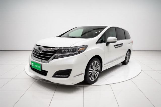 Honda Elysion 2016 2.4L Supreme Edition с пробегом