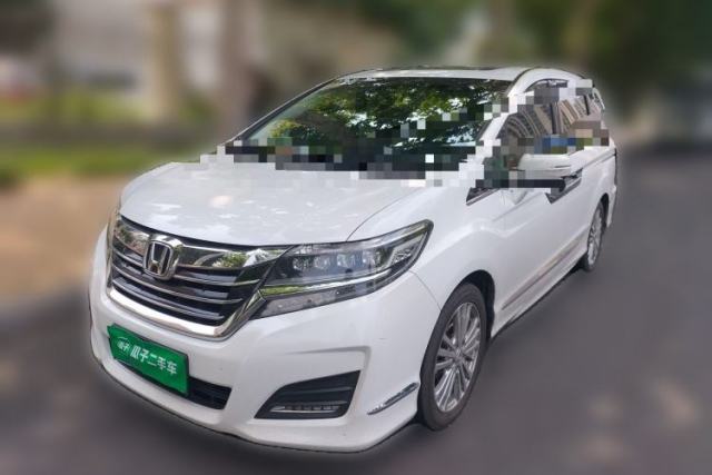 Ojetý Honda Elysion 2016 2.4L Luxury Edition