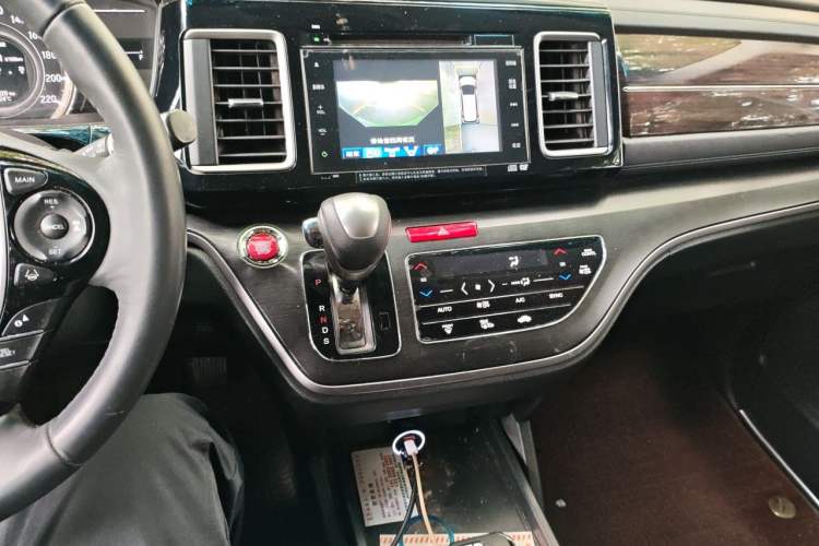 Used Honda Elysion 2016 2.4L Supreme Edition Audio And AC Panel