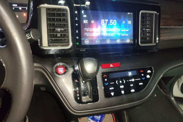 Used Honda Elysion 2016 2.4L Style Edition Audio And AC Panel