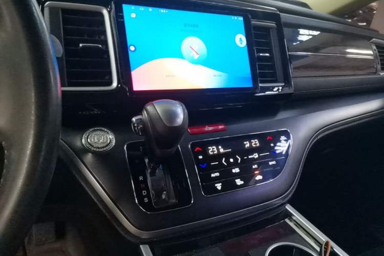 Used Honda Elysion 2016 2.4L Luxury Edition Audio And AC Panel