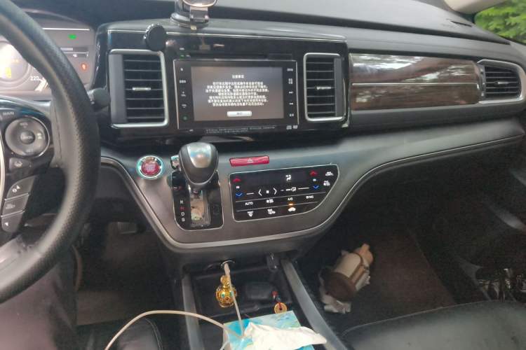 Used Honda Elysion 2016 2.4L Supreme Edition Audio And AC Panel