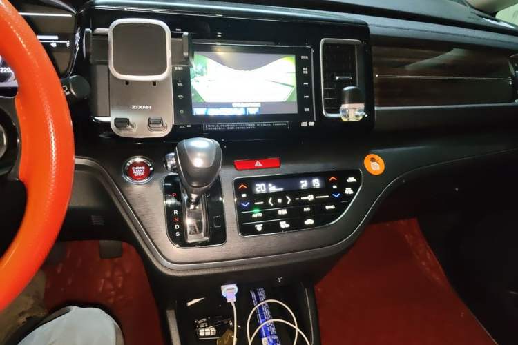 Used Honda Elysion 2016 2.4L Supreme Edition Audio And AC Panel