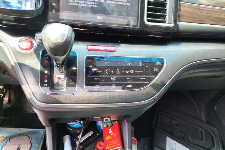 Used Honda Elysion 2016 2.4L Style Edition Audio And AC Panel
