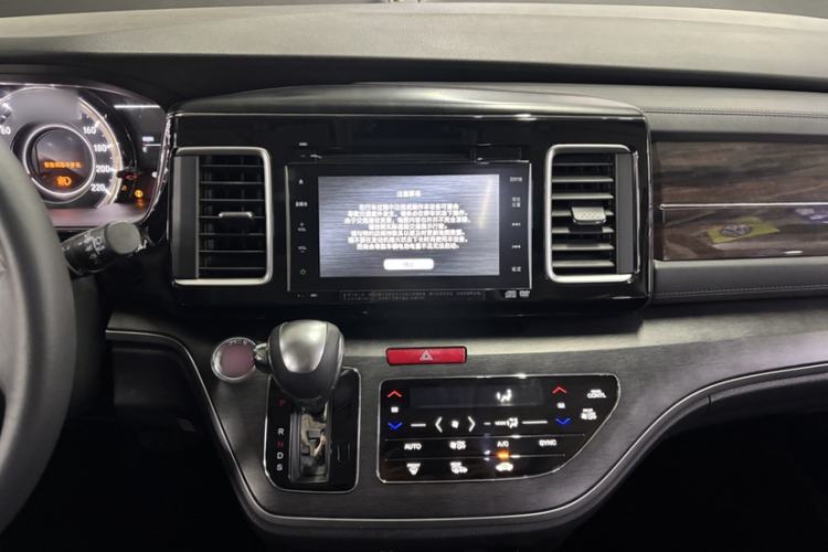 Used Honda Elysion 2016 2.4L Supreme Edition Audio And AC Panel