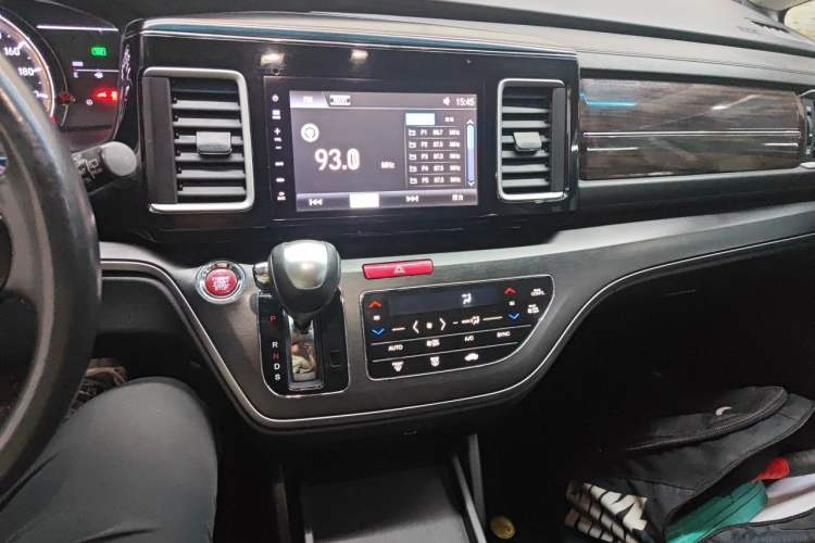 Used Honda Elysion 2016 2.4L Comfort Edition Audio And AC Panel