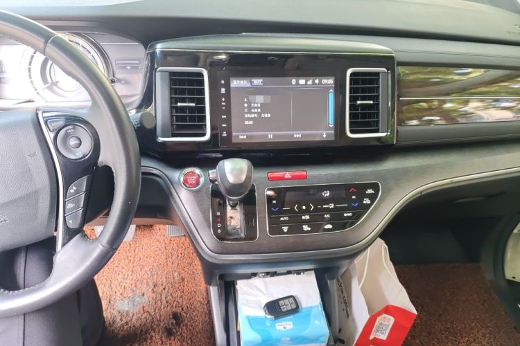 Used Honda Elysion 2016 2.4L Luxury Edition Audio And AC Panel