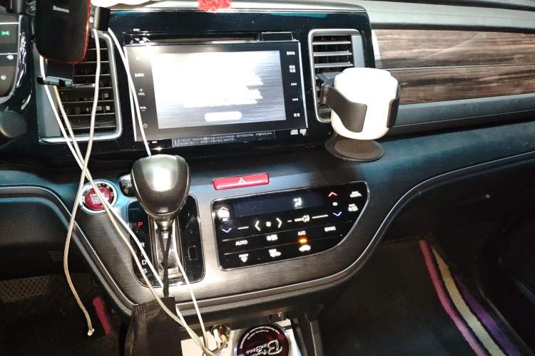 Used Honda Elysion 2016 2.4L Supreme Edition Audio And AC Panel