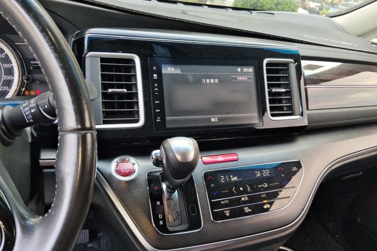 Used Honda Elysion 2016 2.4L Luxury Edition Audio And AC Panel