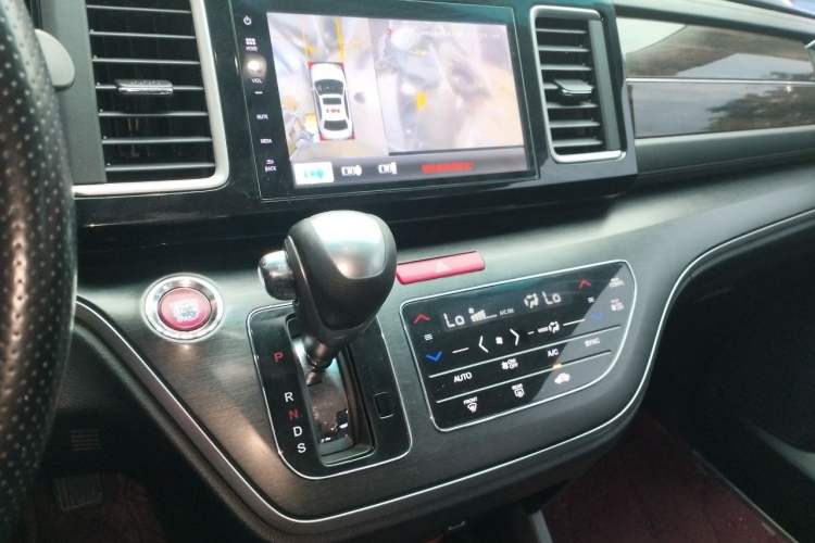 Used Honda Elysion 2016 2.4L Style Edition Audio And AC Panel