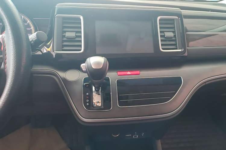 Used Honda Elysion 2016 2.4L Classic Edition Audio And AC Panel