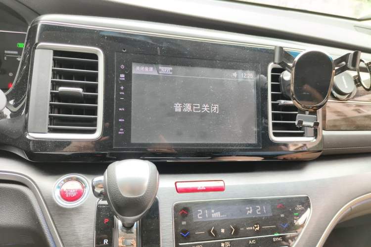 Used Honda Elysion 2016 2.4L Luxury Edition Audio And AC Panel