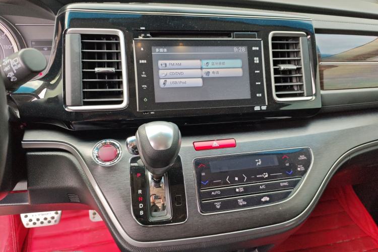 Used Honda Elysion 2016 2.4L Supreme Edition Audio And AC Panel