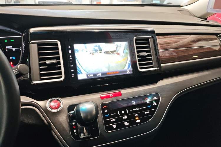 Used Honda Elysion 2016 2.4L Luxury Edition Audio And AC Panel